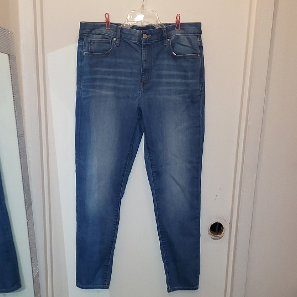 Classic Blue Women's Jeans - Picture 1 of 2